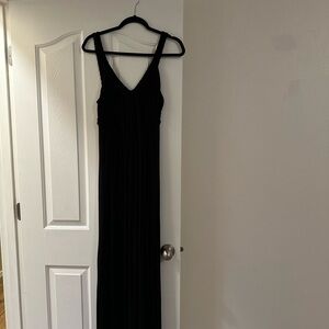 Elegant Black Maxi Dress